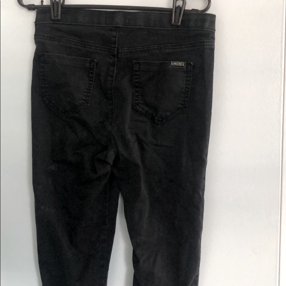 Womens Jennifer Lopez Faded Black Jeggings